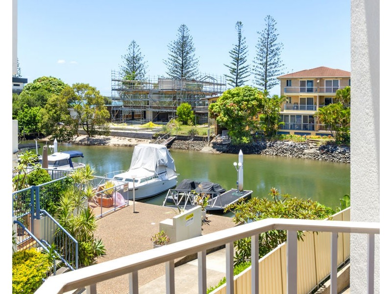 35/37 Bayview Street, Runaway Bay QLD 4216