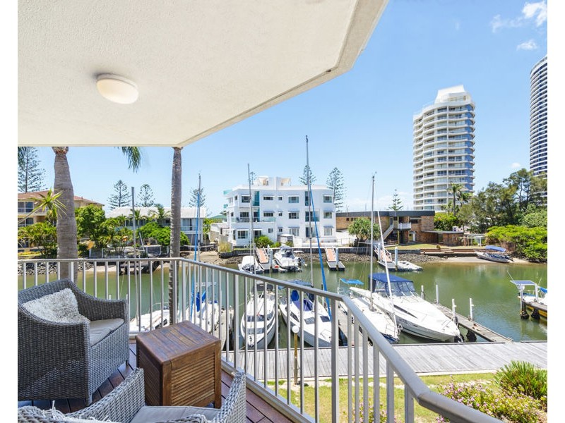 35/37 Bayview Street, Runaway Bay QLD 4216