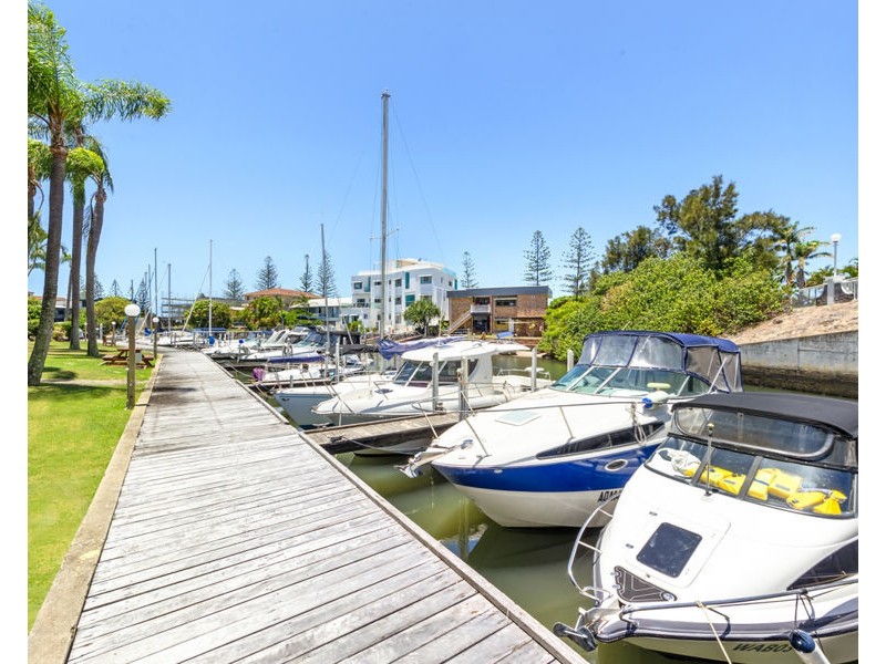 35/37 Bayview Street, Runaway Bay QLD 4216