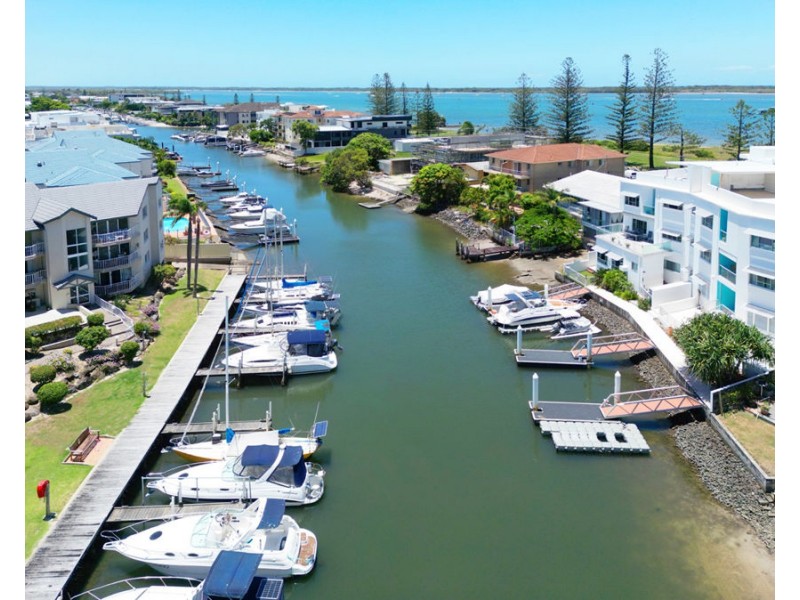 35/37 Bayview Street, Runaway Bay QLD 4216