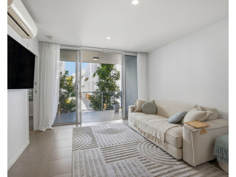 1212/6-8 Waterford Court, Bundall QLD 4217