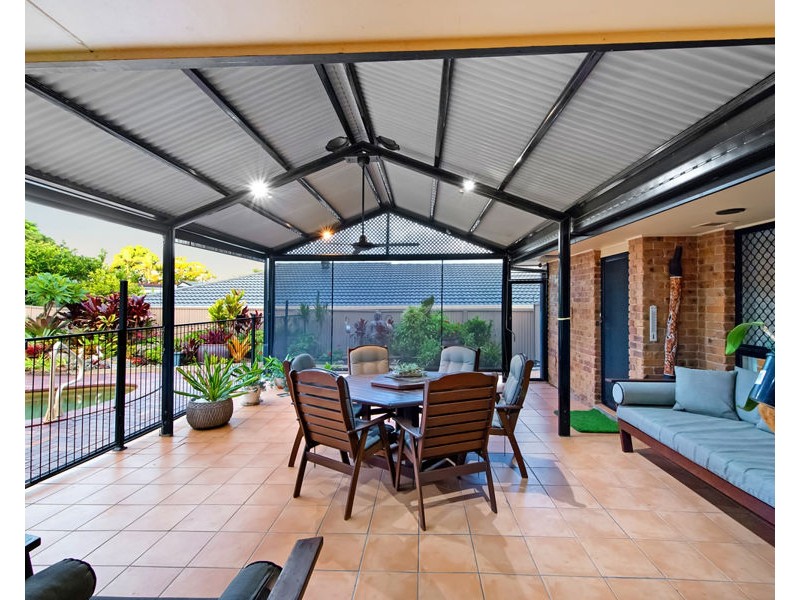 5 Essendon Close, Arundel QLD 4214