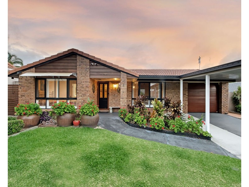 5 Essendon Close, Arundel QLD 4214