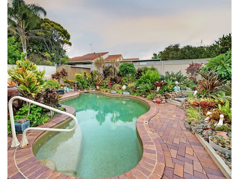 5 Essendon Close, Arundel QLD 4214