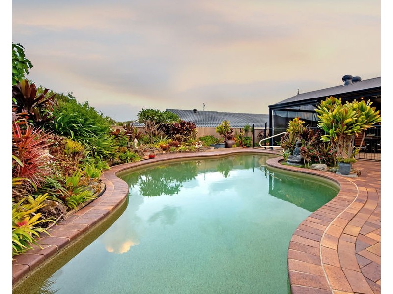 5 Essendon Close, Arundel QLD 4214