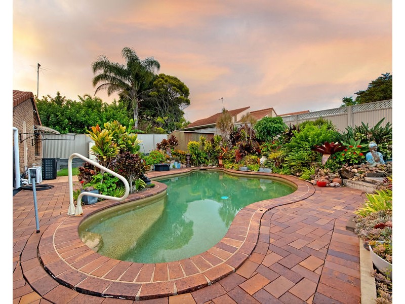 5 Essendon Close, Arundel QLD 4214