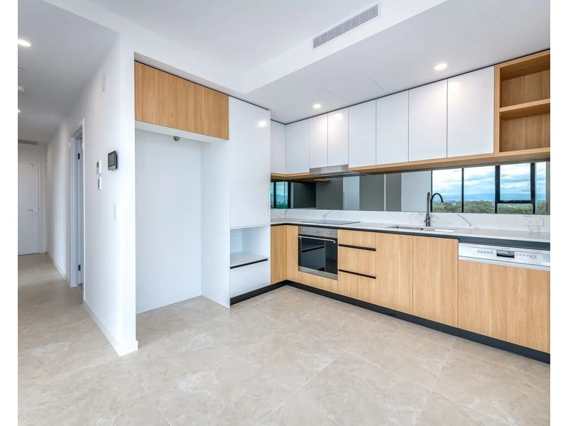 806/28-30 Second Avenue, Broadbeach QLD 4218