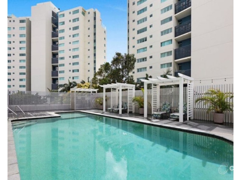 1104/41 Labrador Street, Labrador QLD 4215