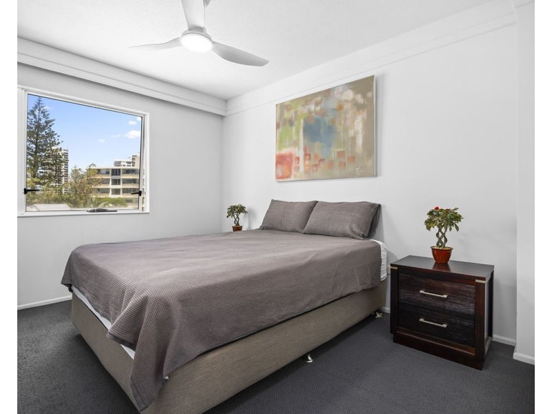 3A/7 Fern Street, Surfers Paradise QLD 4217