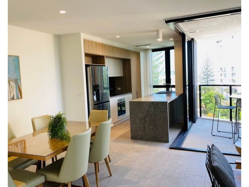 404/10-12 First Avenue, Broadbeach QLD 4218