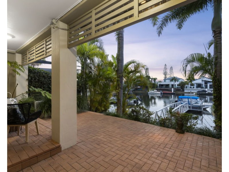 29/76 Bayview Street, Runaway Bay QLD 4216