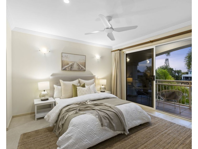 29/76 Bayview Street, Runaway Bay QLD 4216