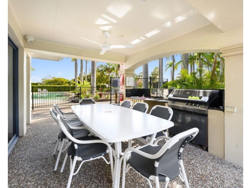 29/76 Bayview Street, Runaway Bay QLD 4216