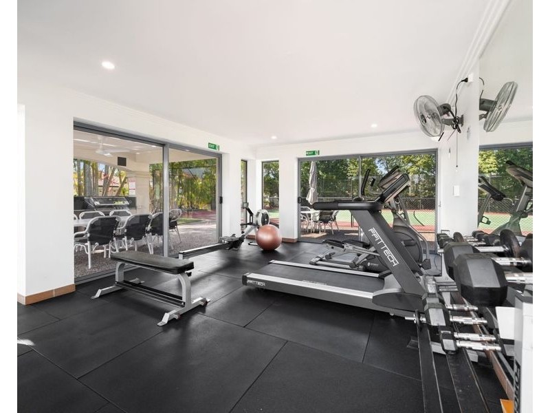 29/76 Bayview Street, Runaway Bay QLD 4216