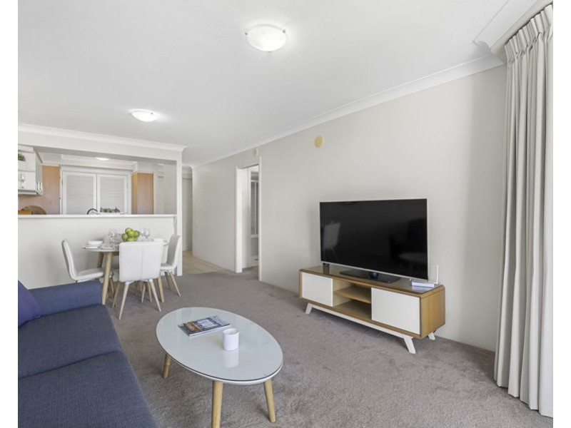 1054/2633 Gold Coast Highway, Broadbeach QLD 4218