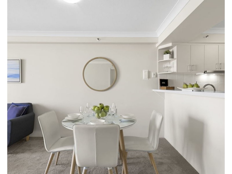 1054/2633 Gold Coast Highway, Broadbeach QLD 4218