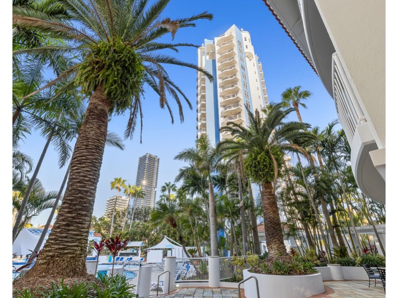 1054/2633 Gold Coast Highway, Broadbeach QLD 4218