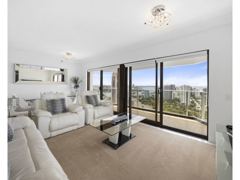 178/2 Admiralty Drive, Paradise Waters QLD 4217