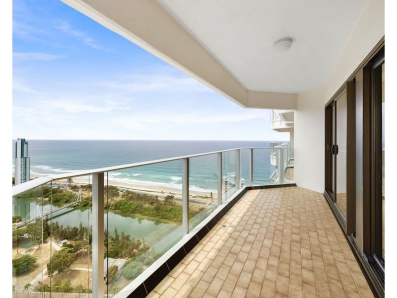 178/2 Admiralty Drive, Paradise Waters QLD 4217