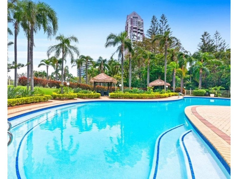 178/2 Admiralty Drive, Paradise Waters QLD 4217