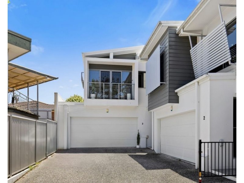 3/7 Bambarra Street, Southport QLD 4215