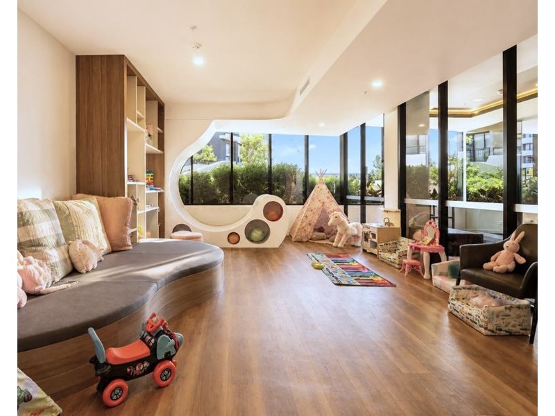 2302/4 Athena Blvd, Hope Island QLD 4212