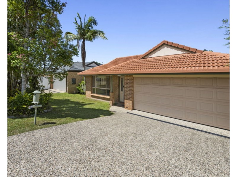 13 Macadie Way, Merrimac QLD 4226