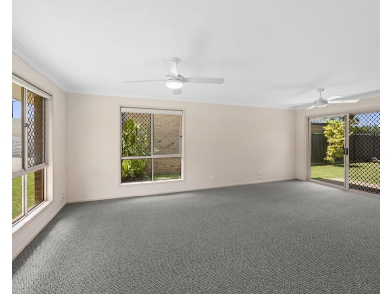 13 Macadie Way, Merrimac QLD 4226