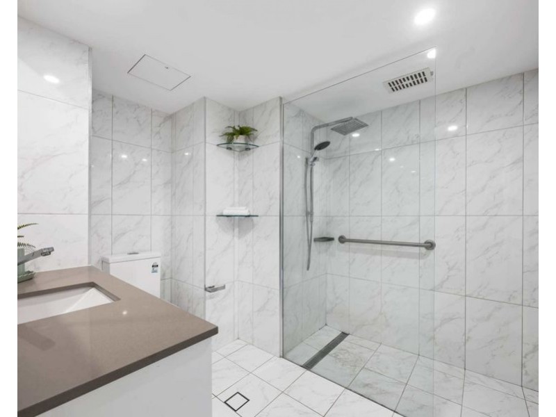 47/2916 Gold Coast Highway, Surfers Paradise QLD 4217