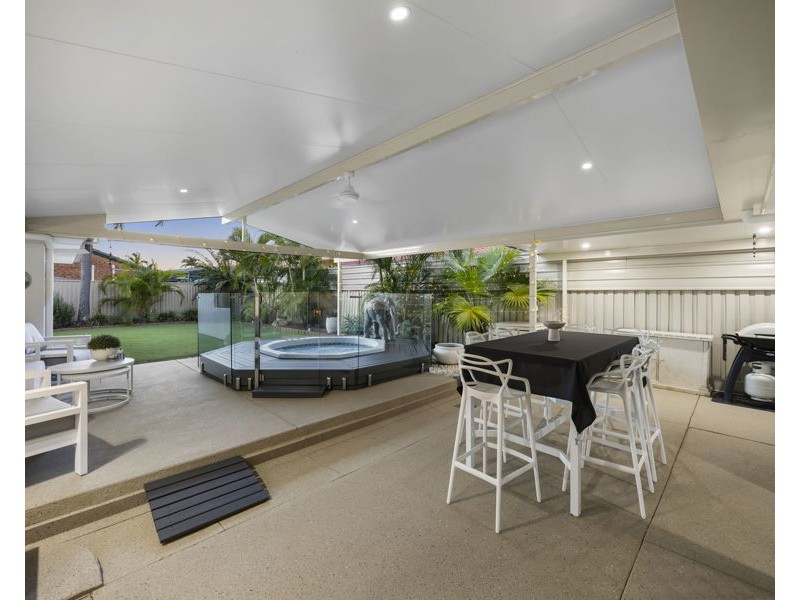 3 View Court, Palm Beach QLD 4221