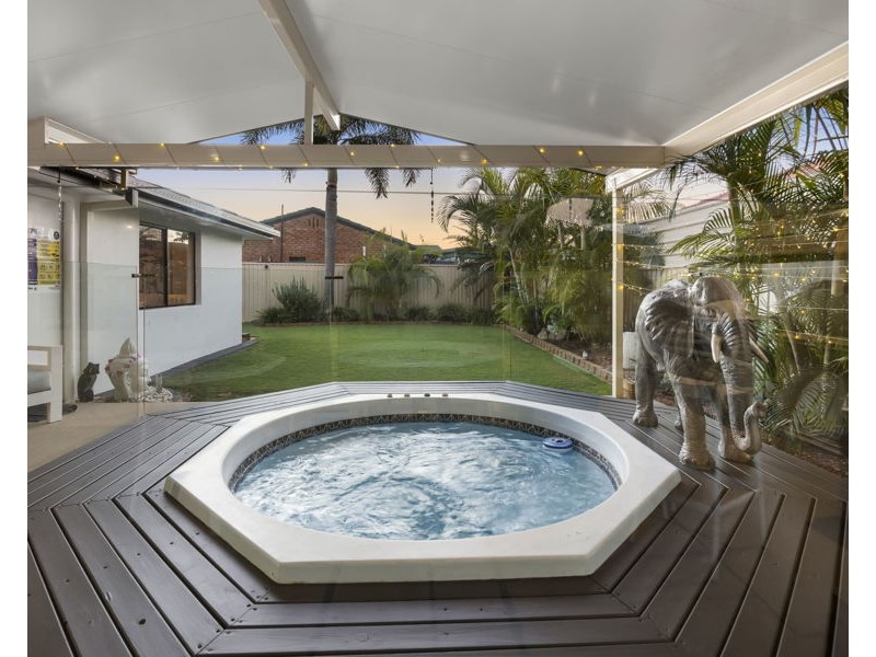 3 View Court, Palm Beach QLD 4221