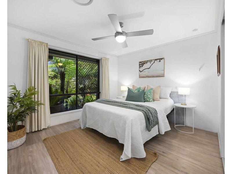 2/26 Morinda Way, Labrador QLD 4215