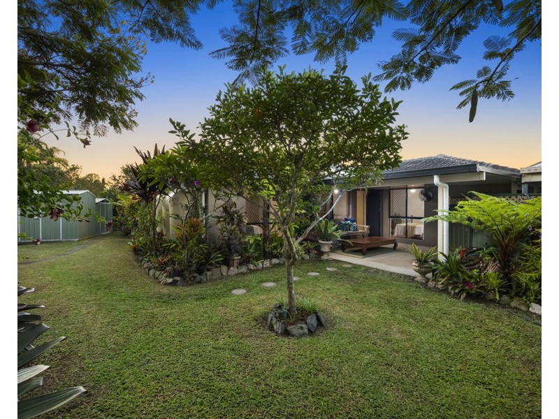 2/26 Morinda Way, Labrador QLD 4215