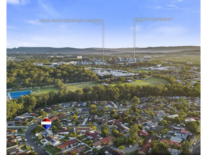 2/26 Morinda Way, Labrador QLD 4215