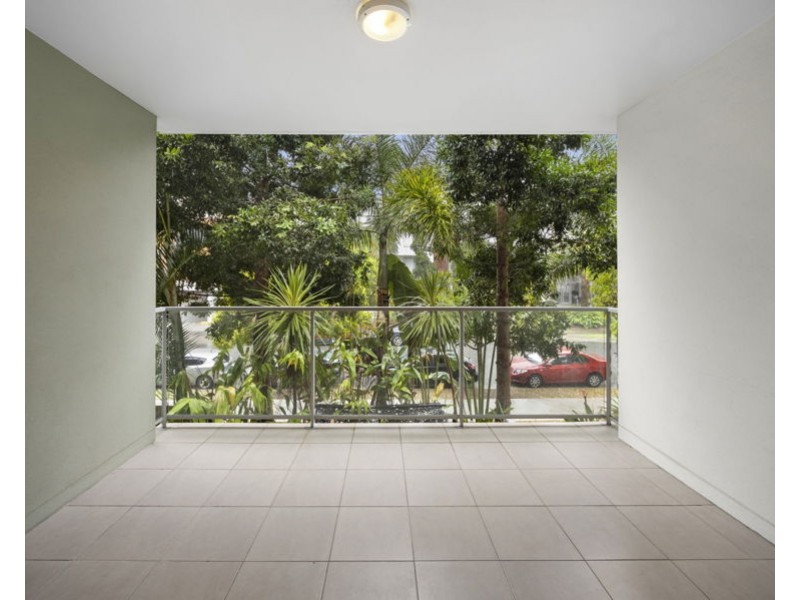 1207/6-8 Waterford Court, Bundall QLD 4217