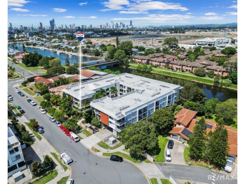 1207/6-8 Waterford Court, Bundall QLD 4217