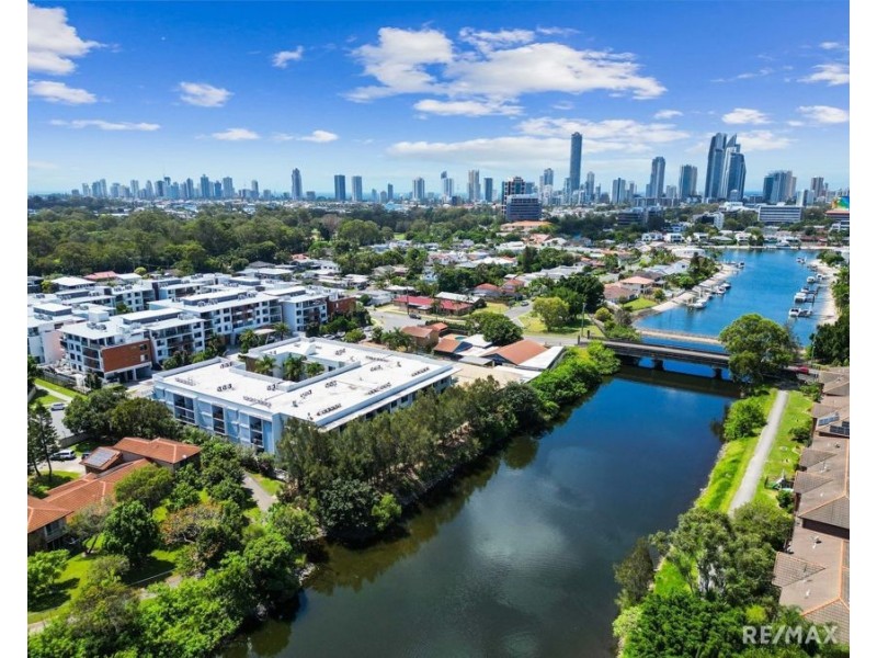 1207/6-8 Waterford Court, Bundall QLD 4217
