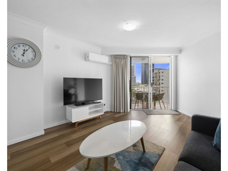 1076/2623-2633 Gold Coast Highway, Broadbeach QLD 4218