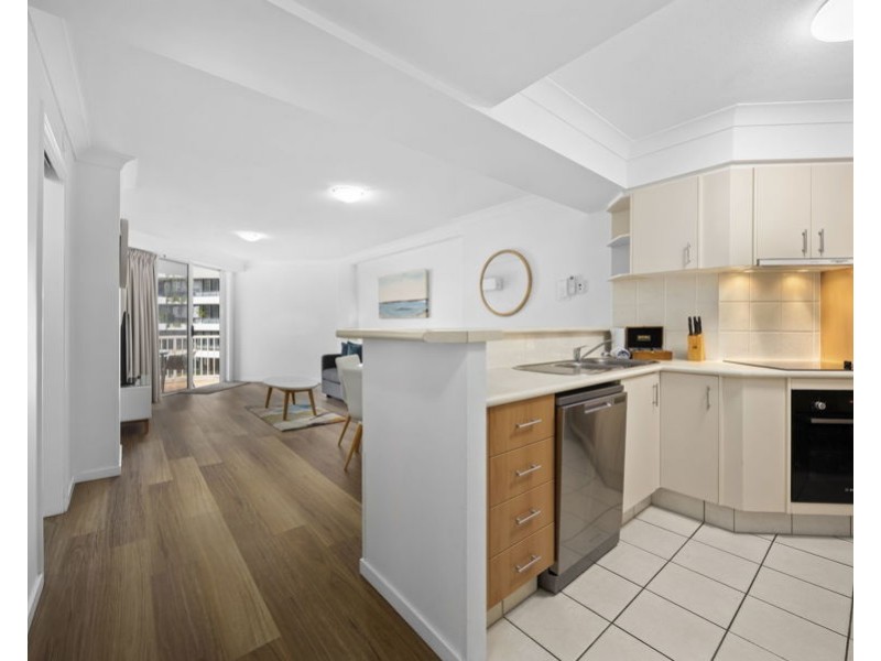 1076/2623-2633 Gold Coast Highway, Broadbeach QLD 4218