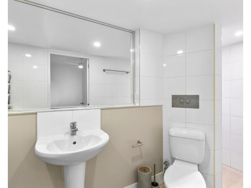 26/148 High Street, Southport QLD 4215