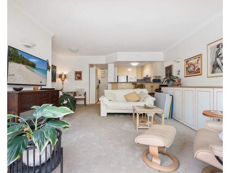 214/5-19 Palm Avenue, Surfers Paradise QLD 4217