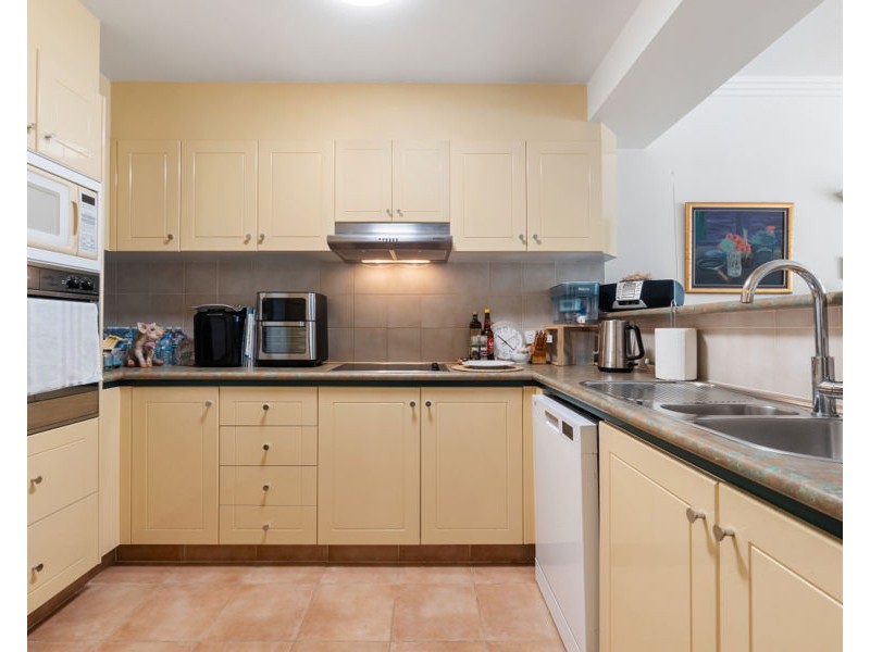 214/5-19 Palm Avenue, Surfers Paradise QLD 4217