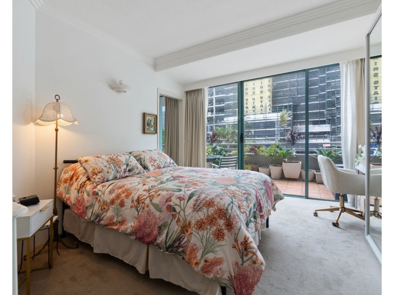 214/5-19 Palm Avenue, Surfers Paradise QLD 4217