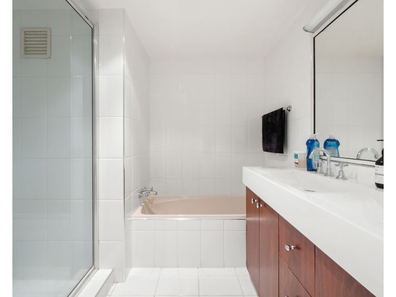 48/2890 Gold Coast Highway, Surfers Paradise QLD 4217