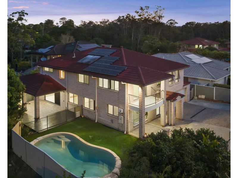 4 Banbrook Court, Molendinar QLD 4214