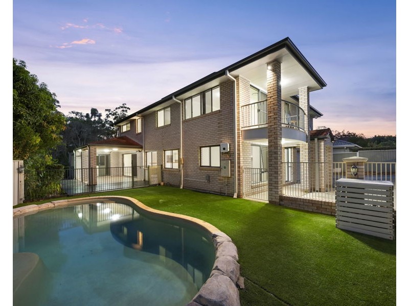 4 Banbrook Court, Molendinar QLD 4214