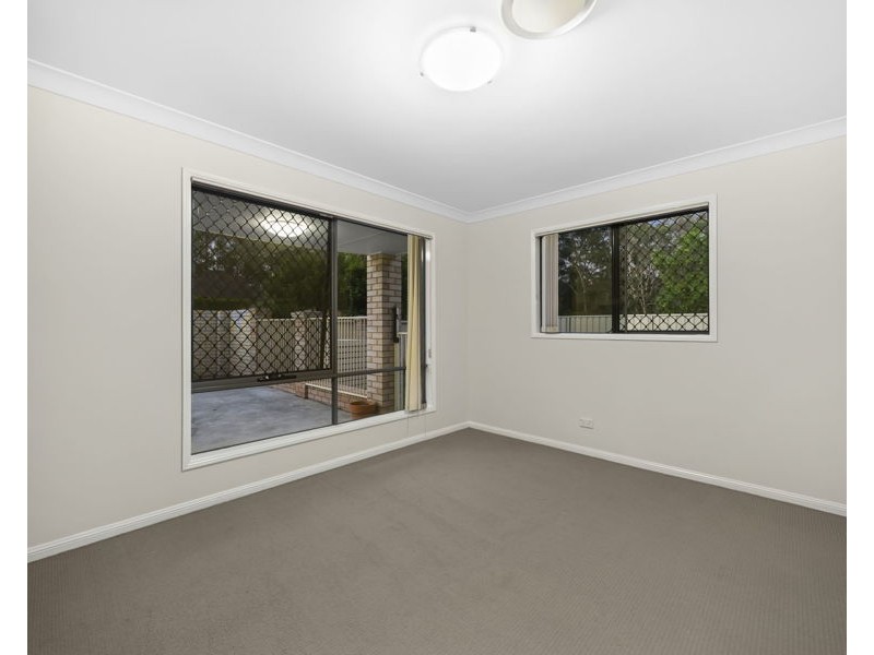 4 Banbrook Court, Molendinar QLD 4214