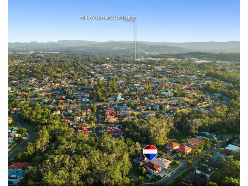 4 Banbrook Court, Molendinar QLD 4214