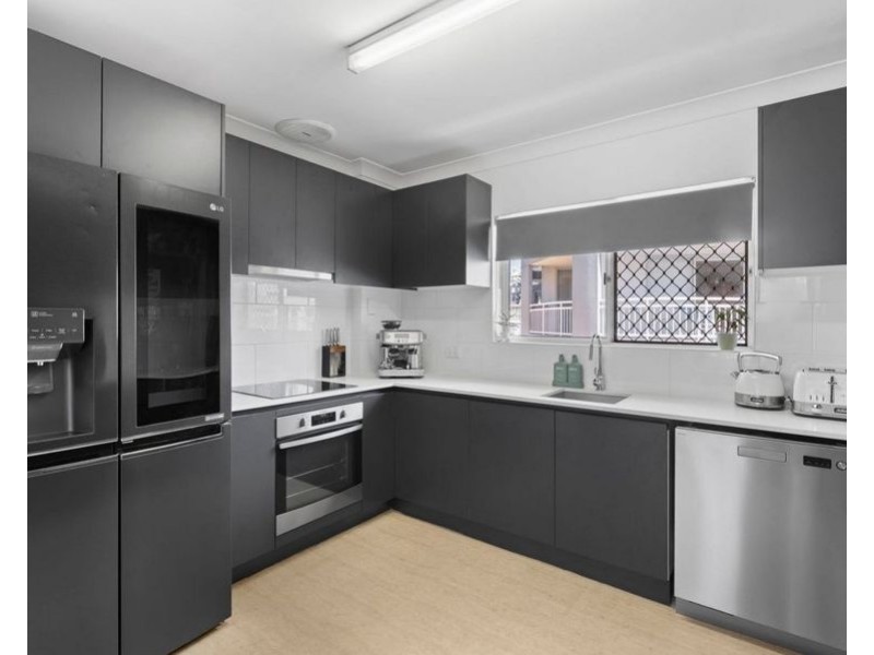 5/39 Old Burleigh Road, Surfers Paradise QLD 4217