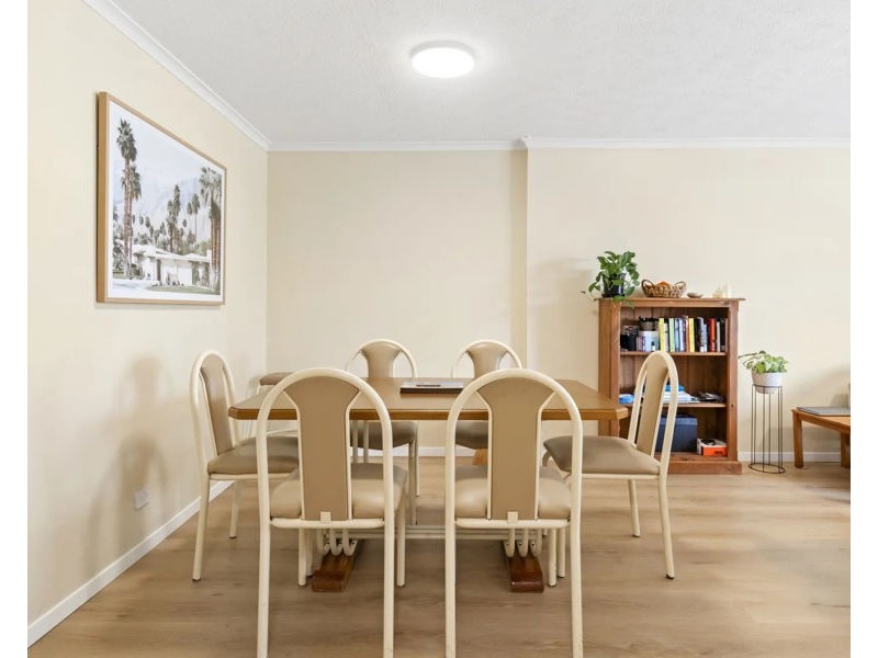 10/111 Old Burleigh Road, Broadbeach QLD 4218